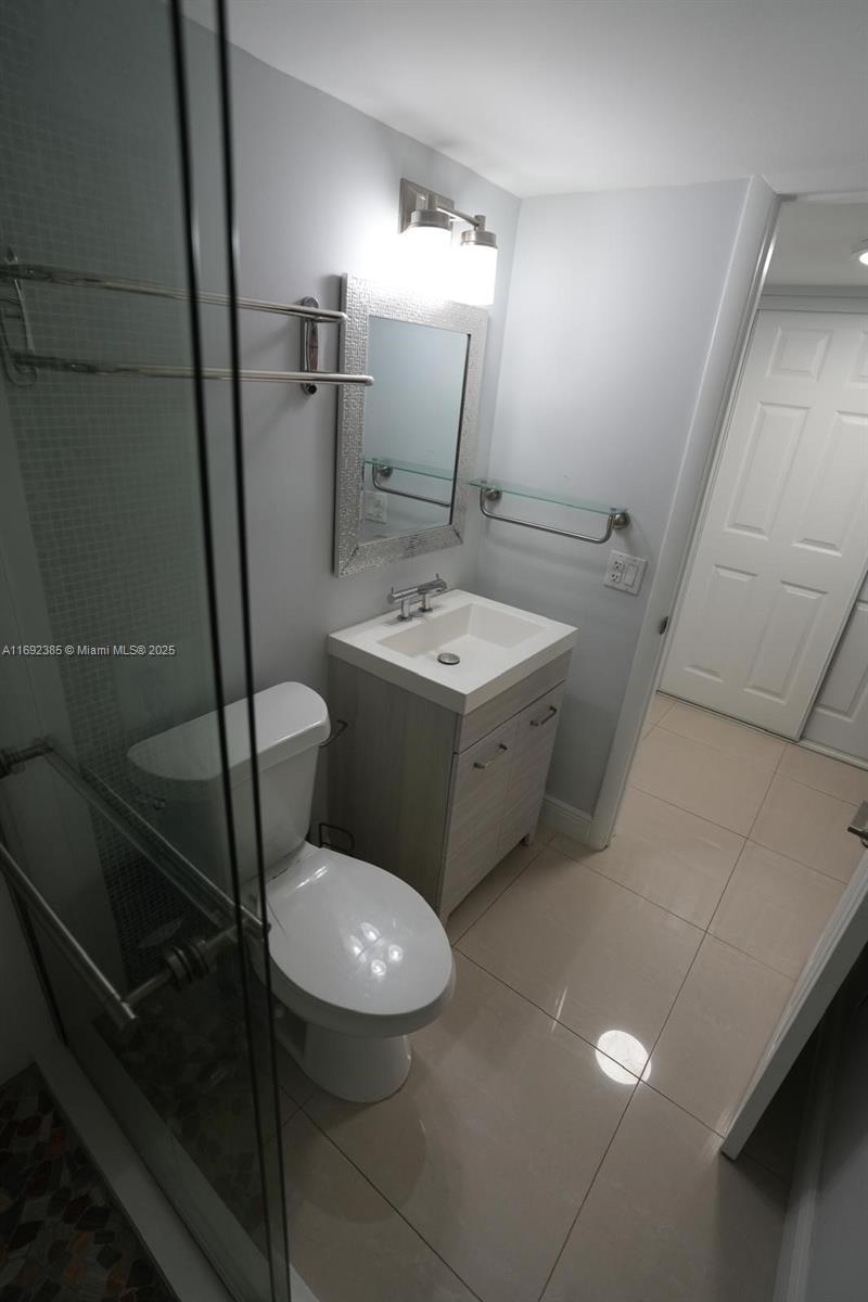 THE SEASONS CONDO - Residential