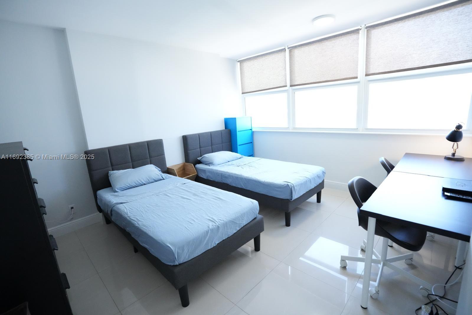 THE SEASONS CONDO - Residential