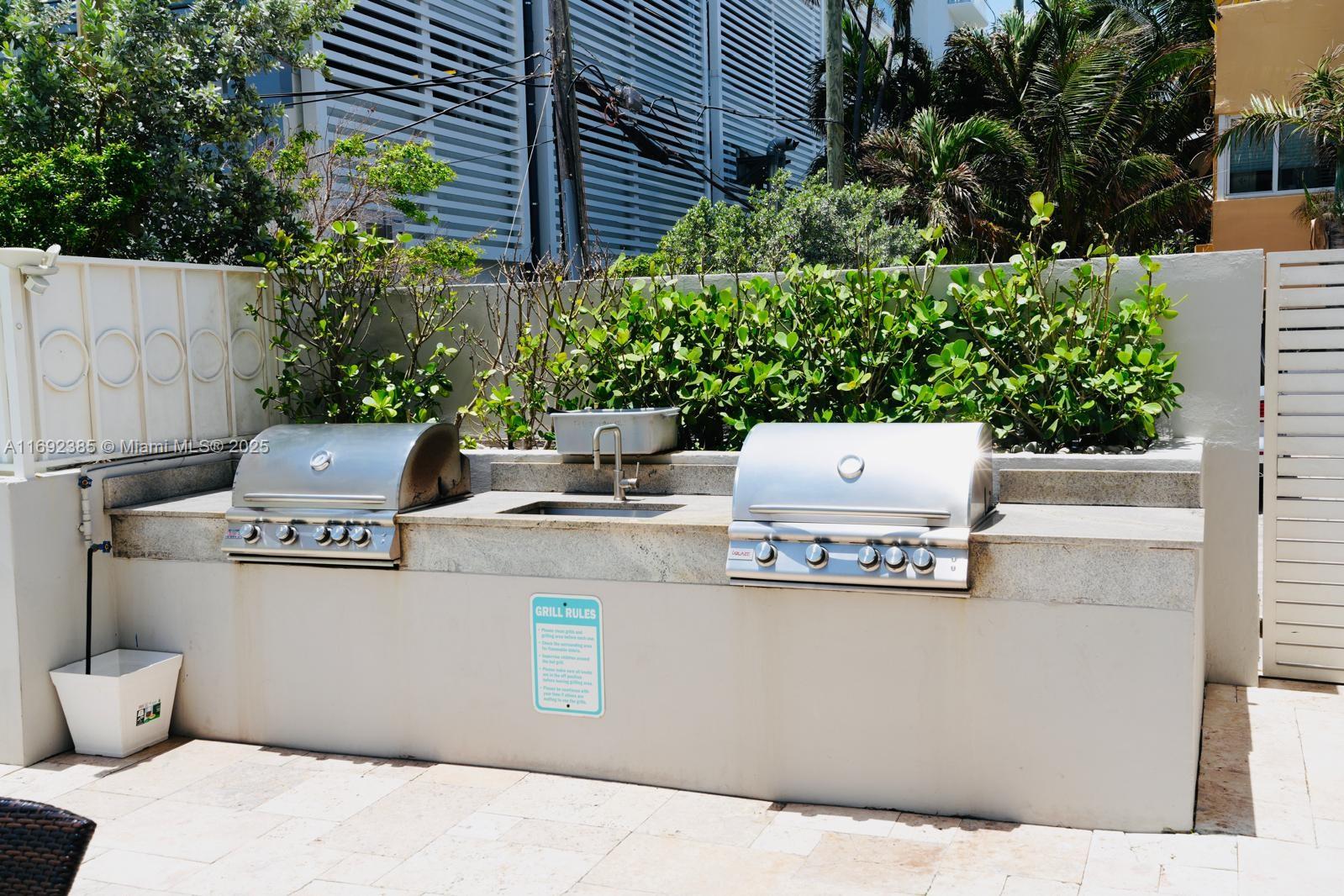 THE SEASONS CONDO - Residential