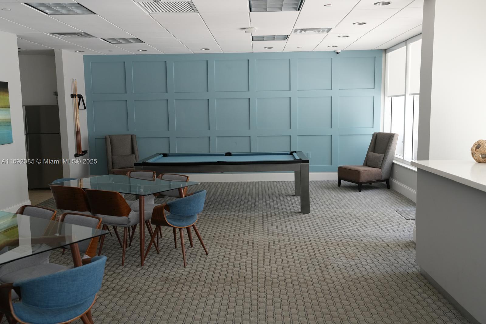 THE SEASONS CONDO - Residential