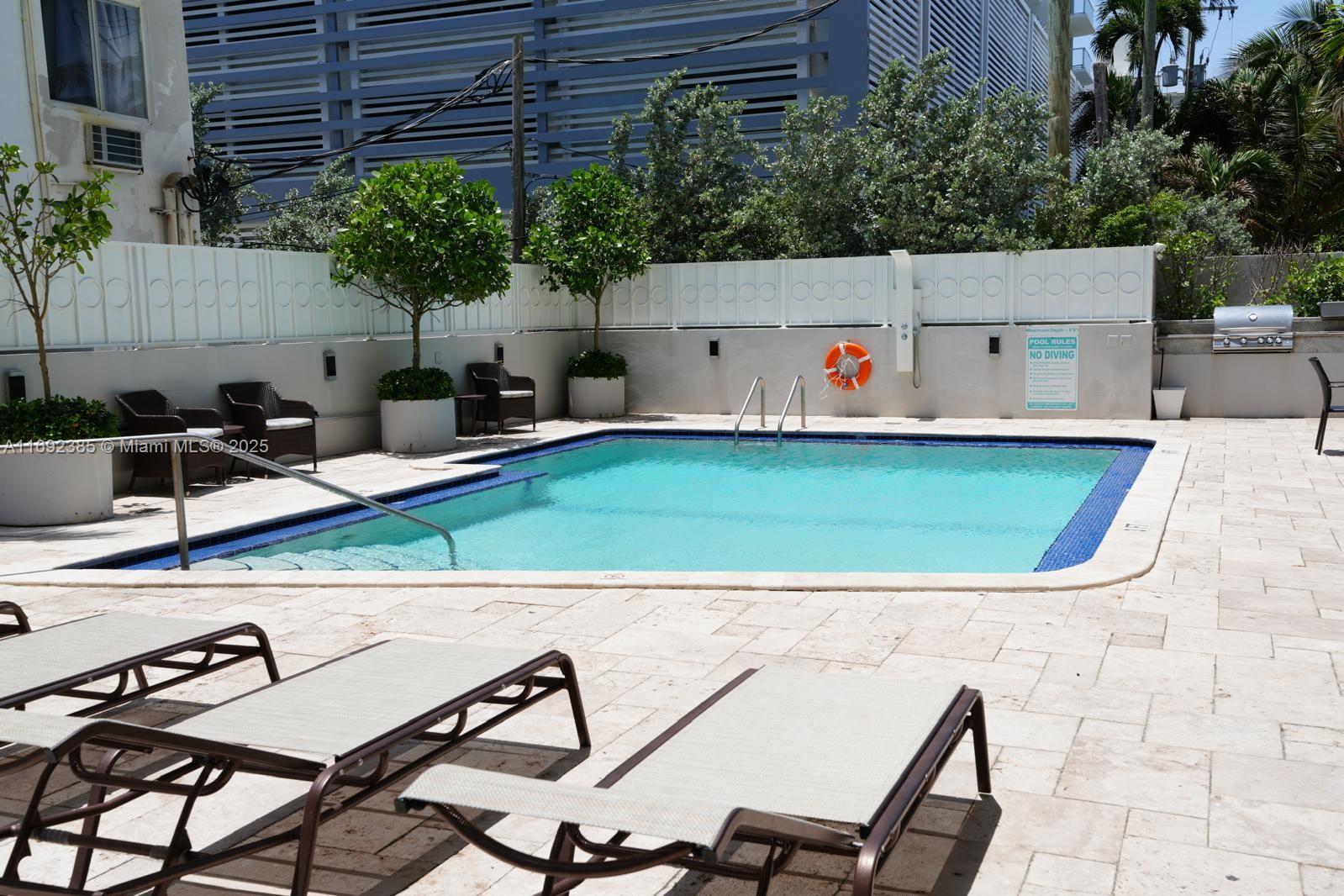 THE SEASONS CONDO - Residential