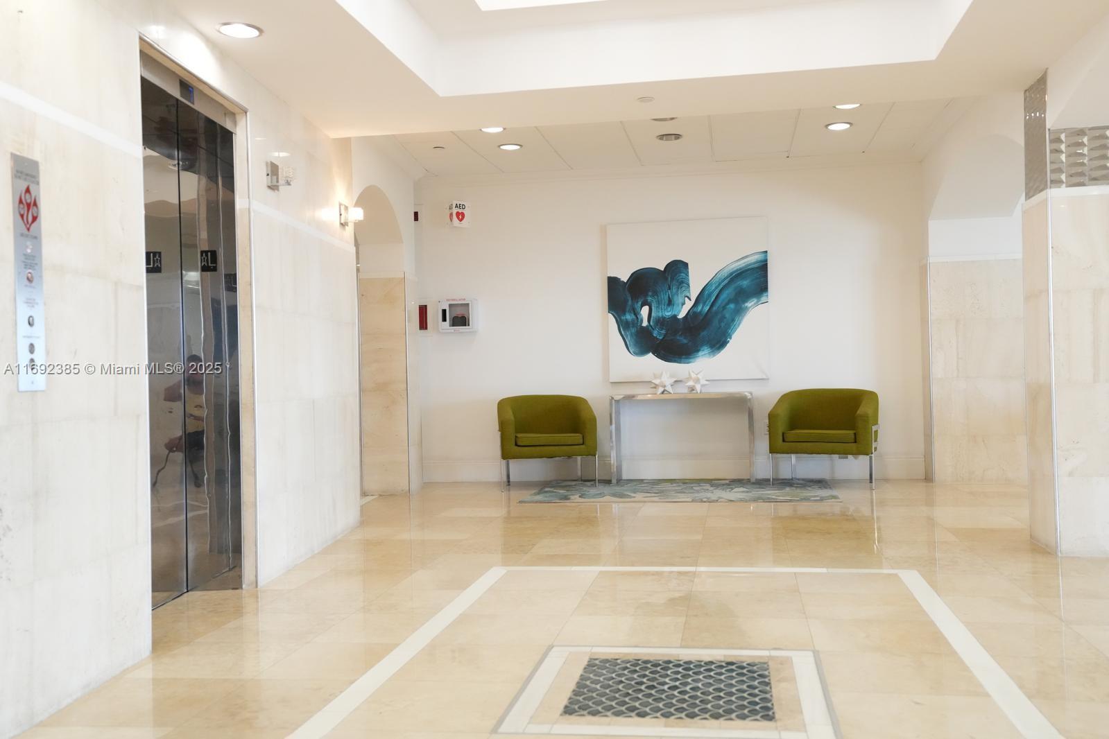 THE SEASONS CONDO - Residential