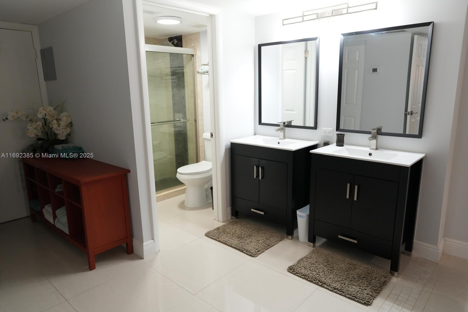 THE SEASONS CONDO - Residential