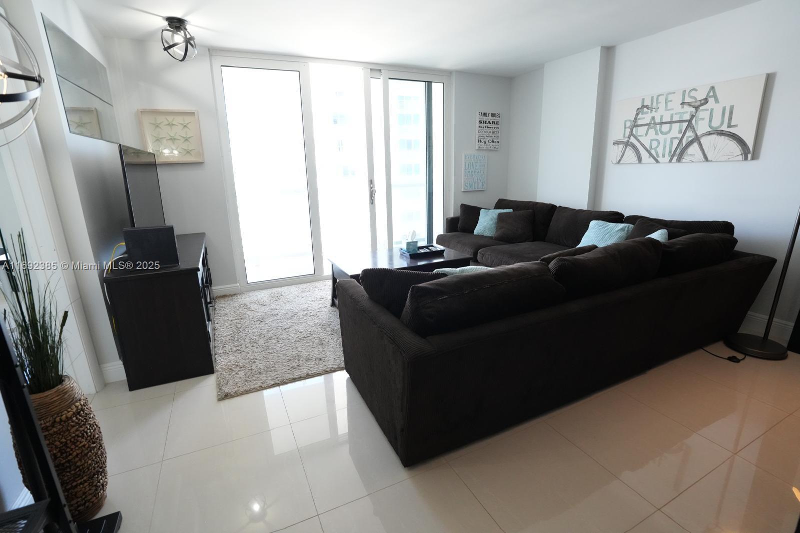 209 N Fort Lauderdale Beach Blvd 7D
