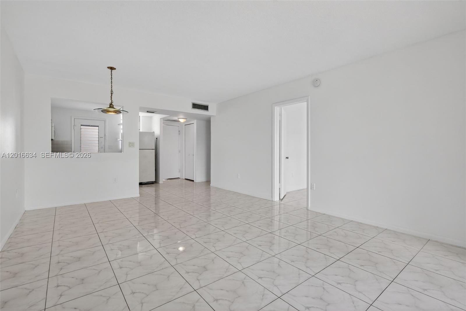 POINT EAST SEC III CONDO - Residential