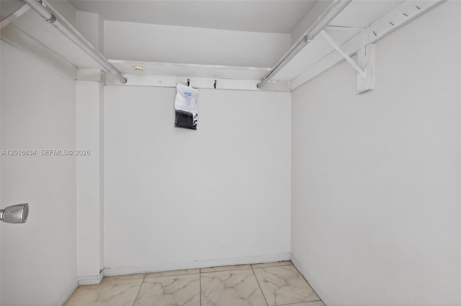 POINT EAST SEC III CONDO - Residential