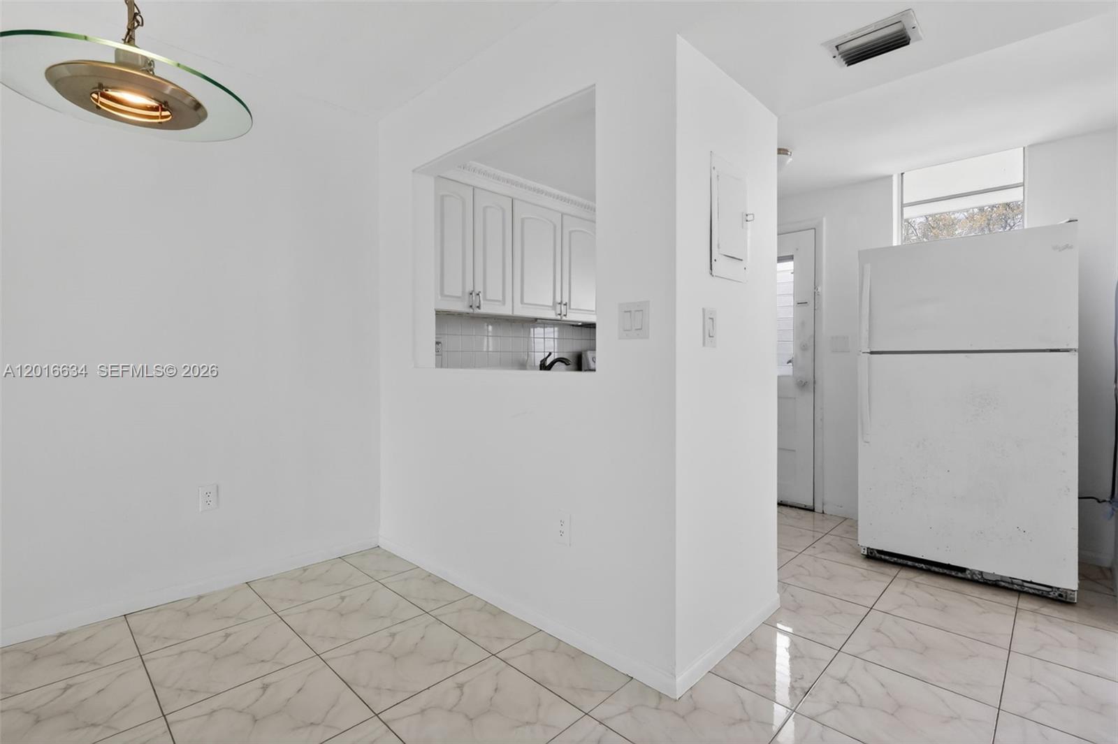 POINT EAST SEC III CONDO - Residential