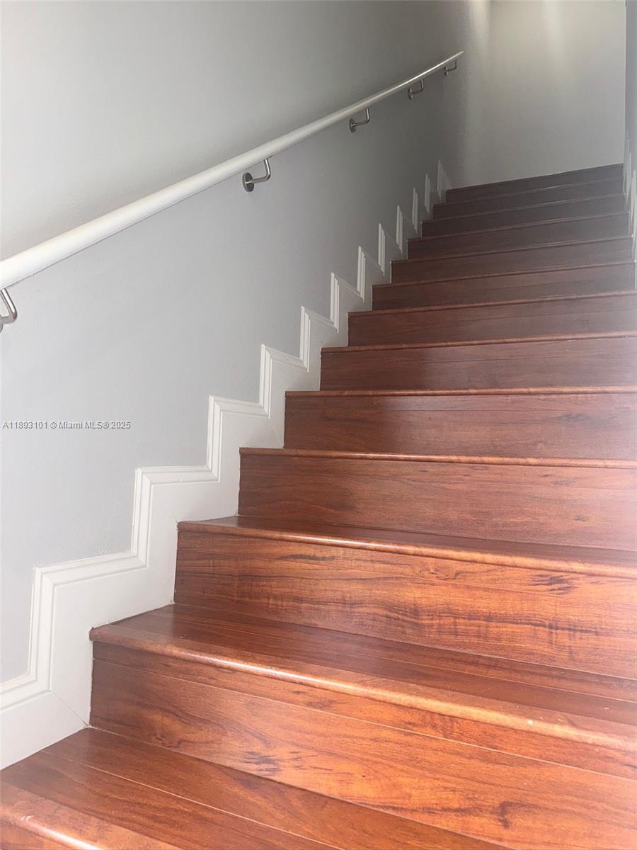 SOUTH PALM PLACE CONDO - Residential