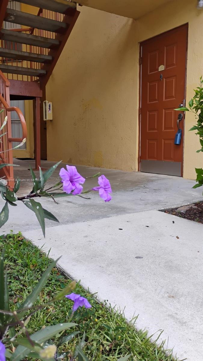 SOUTH PALM PLACE CONDO - Residential