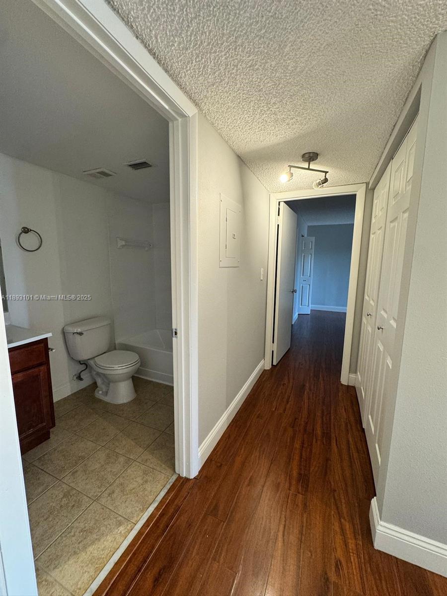 SOUTH PALM PLACE CONDO - Residential