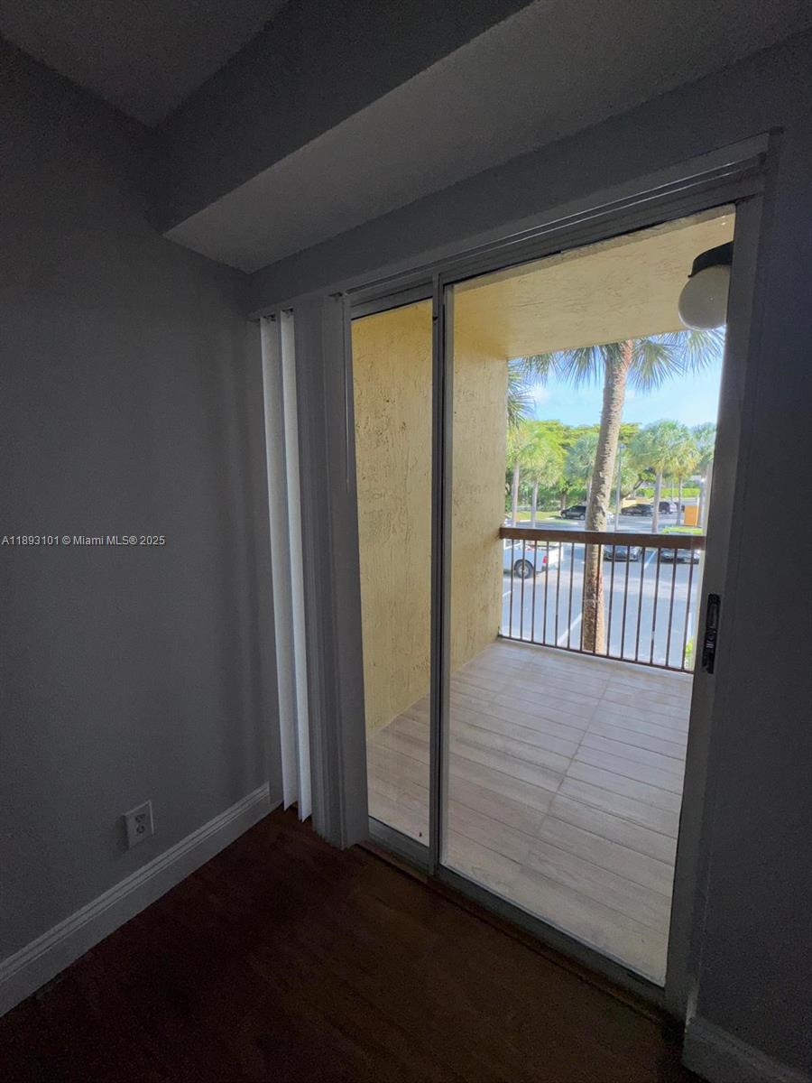 SOUTH PALM PLACE CONDO - Residential