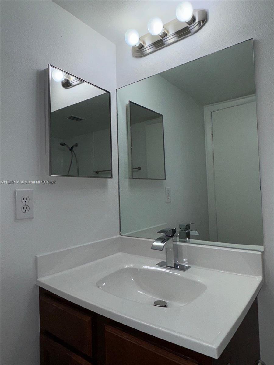 SOUTH PALM PLACE CONDO - Residential