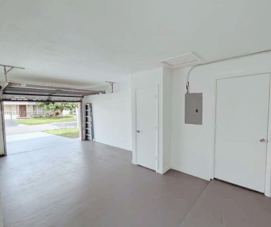 MAINLANDS OF TAMARAC LAKE - Residential