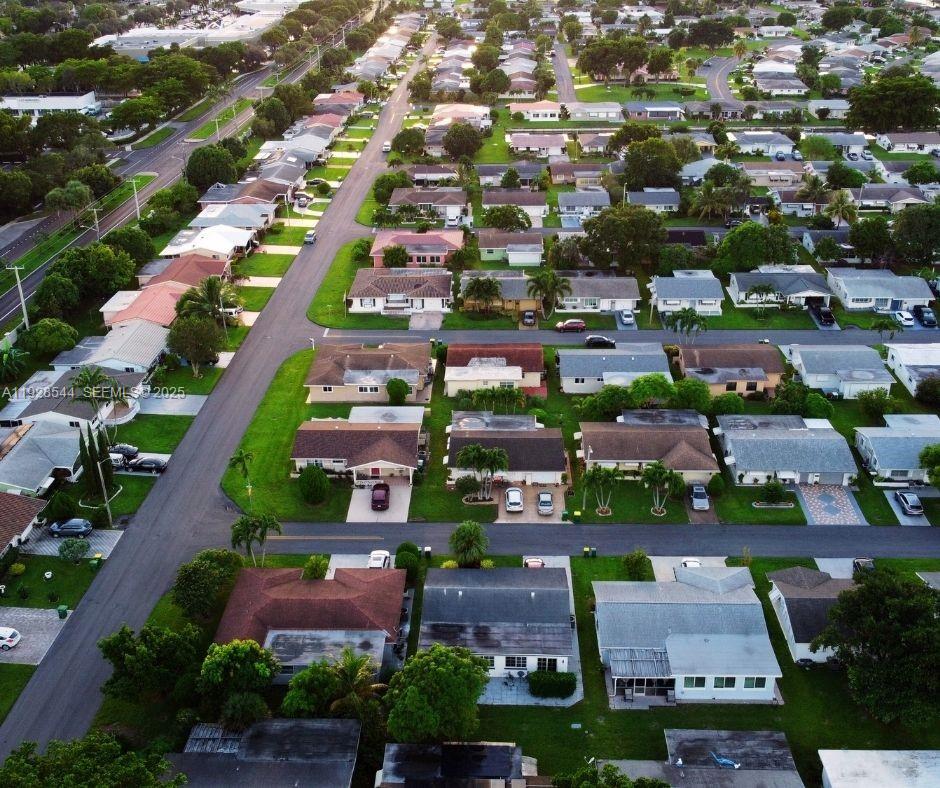 MAINLANDS OF TAMARAC LAKE - Residential