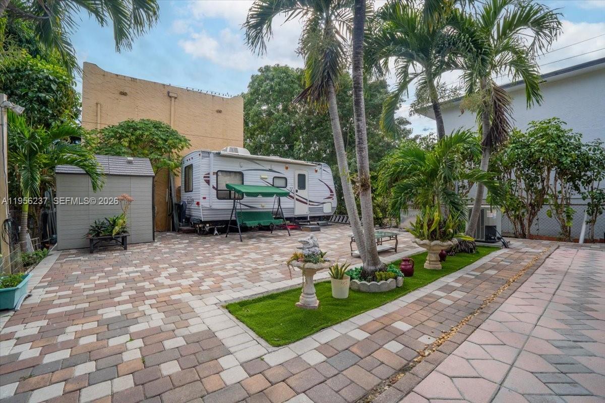 SILVER BLUFF HMSTS - Residential