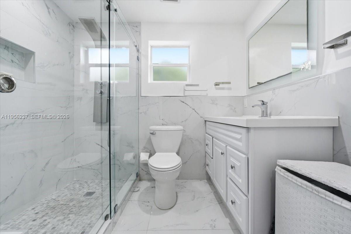 SILVER BLUFF HMSTS - Residential