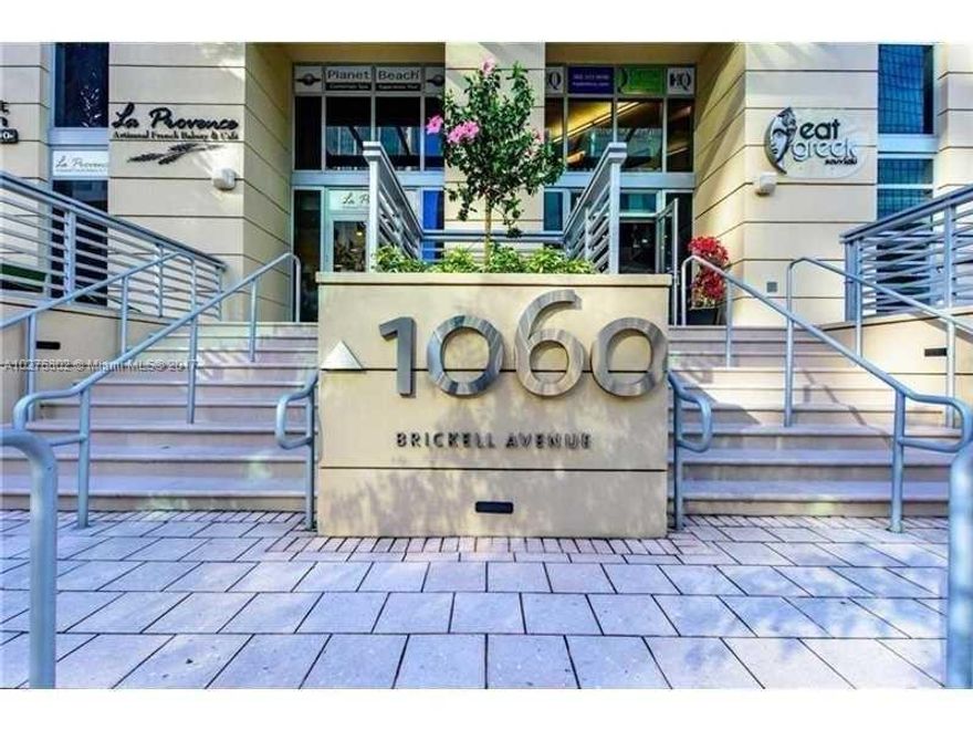 GORGEOUS & SPACIOUS STUDIO AT 1050 BRICKELL WITH BEAUTIFUL CITY VIEWS. TILE FLOORS. BEST LOCATION. PREMIUM APPLIANCES.WASHER/DRYER.1 ASSIGNED PARKING.ONLY 2 MONTHS TO MOVE IN!PETS WELCOME.