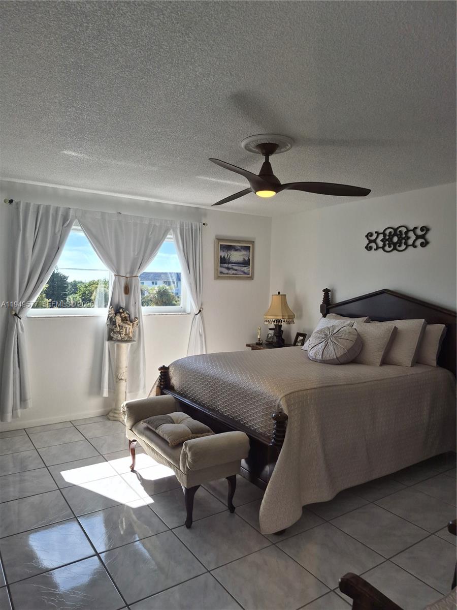 CASTLE APARTMENTS 12 COND - Residential