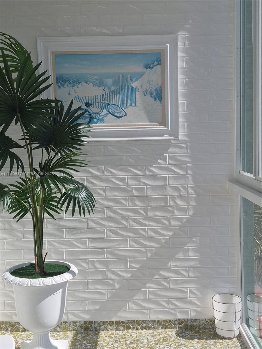 CASTLE APARTMENTS 12 COND - Residential