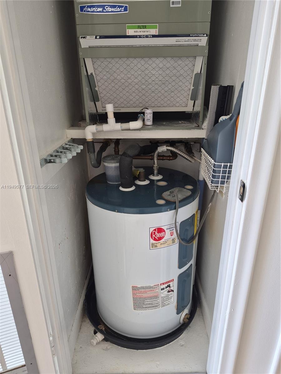 CASTLE APARTMENTS 12 COND - Residential