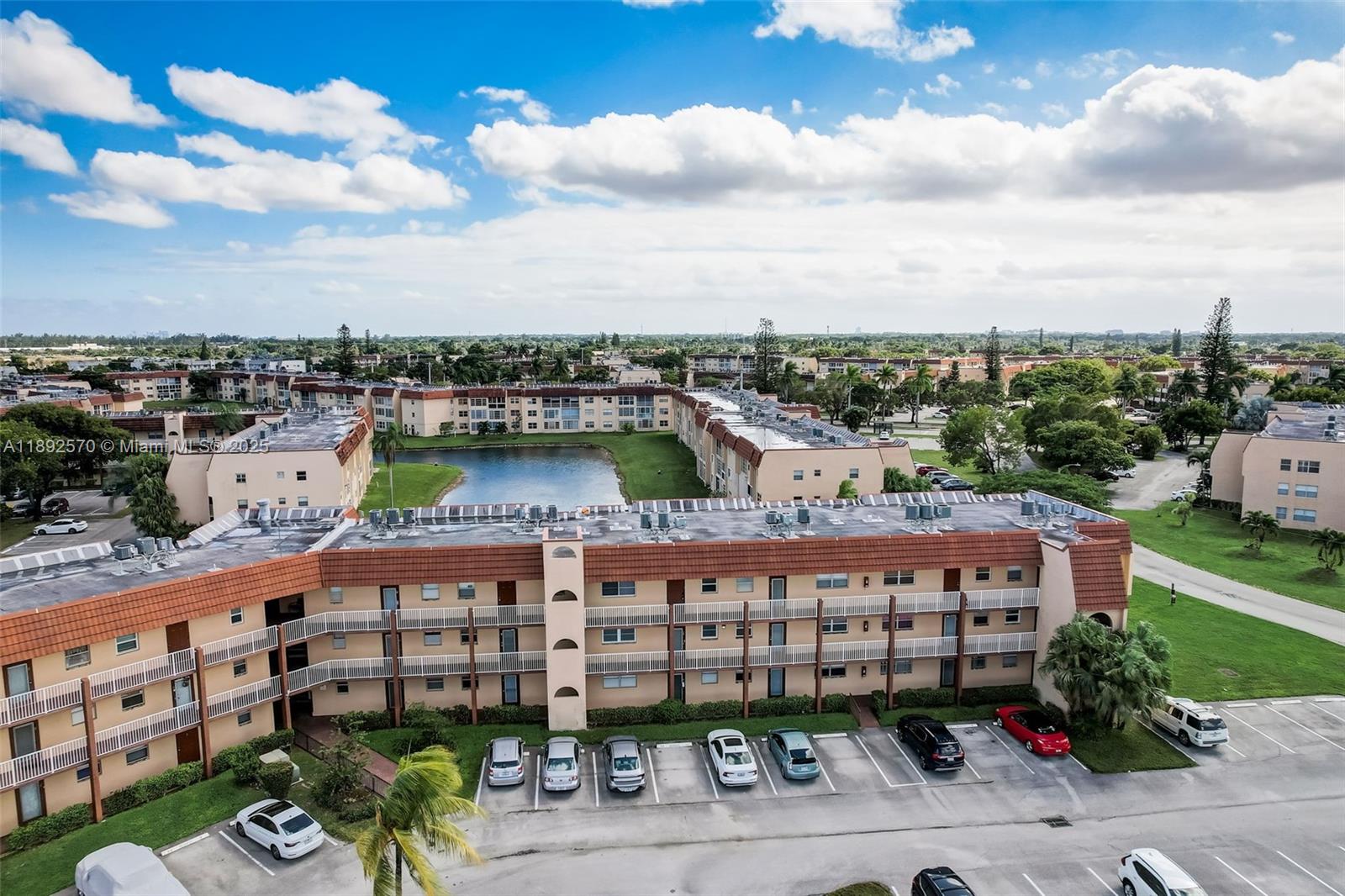 SUNRISE LAKES 88 CONDO - Residential