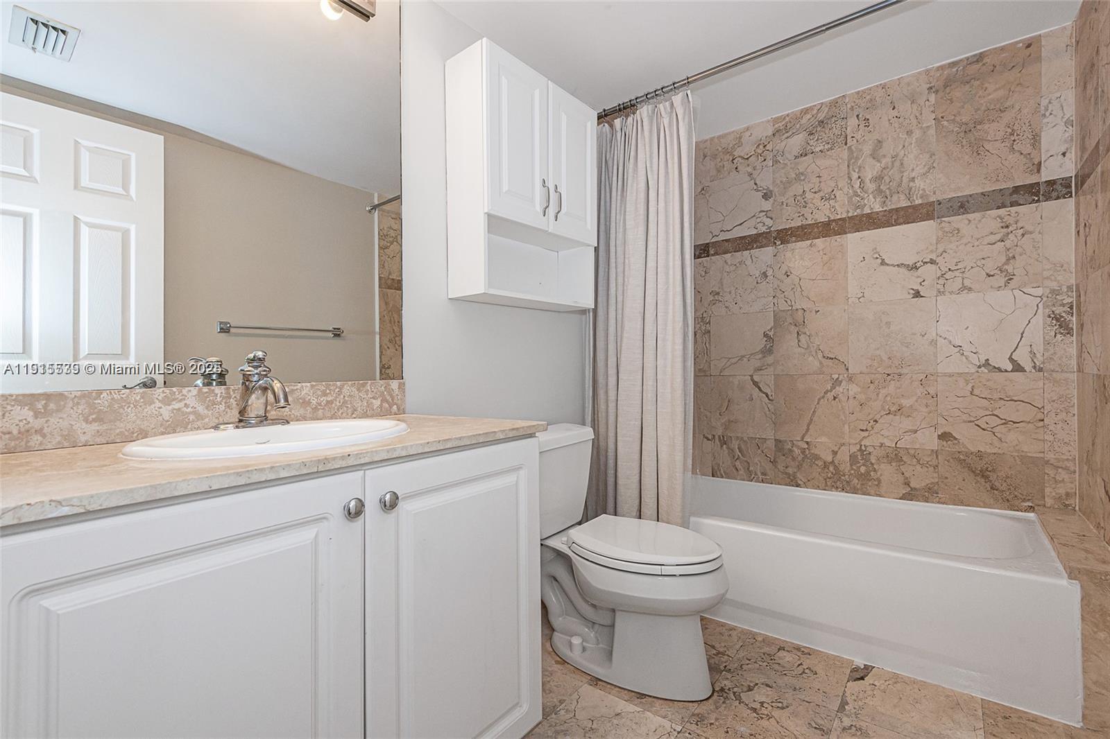 ROND POINT CONDO - Residential Lease