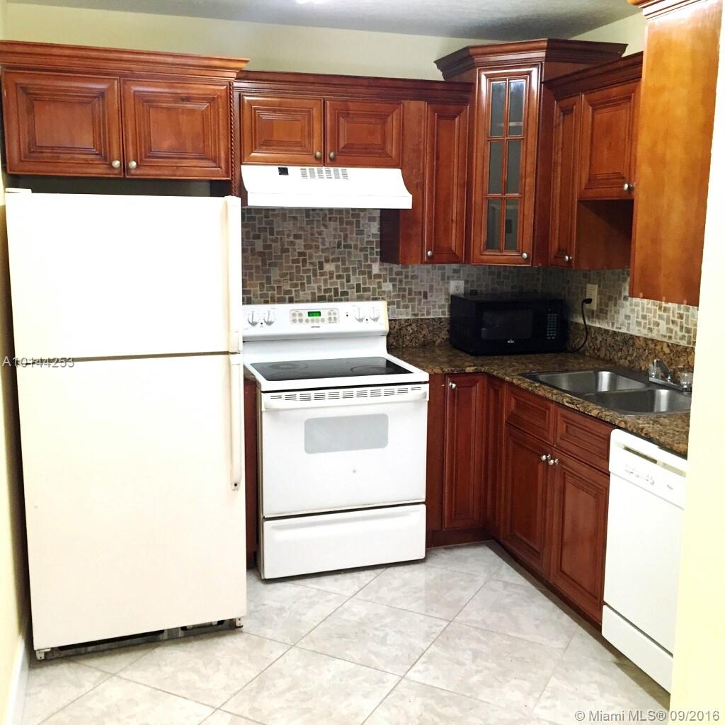 Ft Lauderdale Estates 1st - Residential Lease