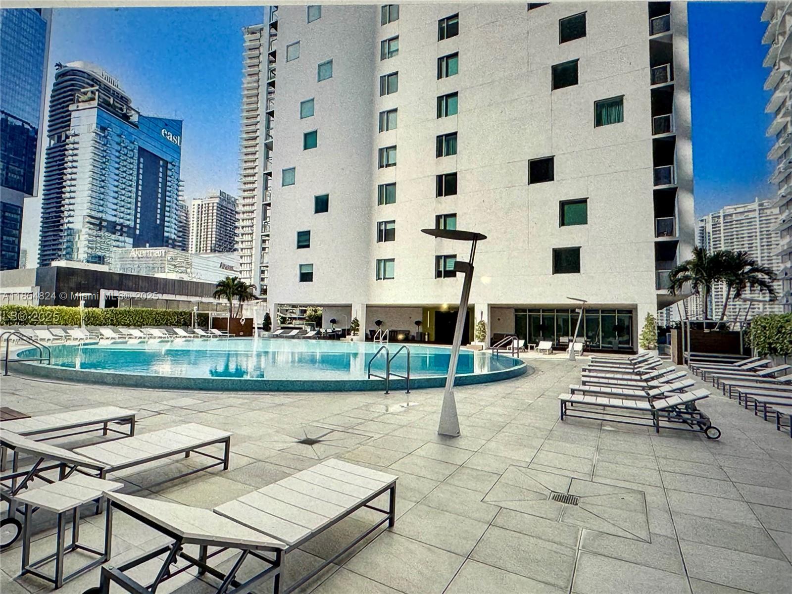 500 BRICKELL EAST CONDO - Residential