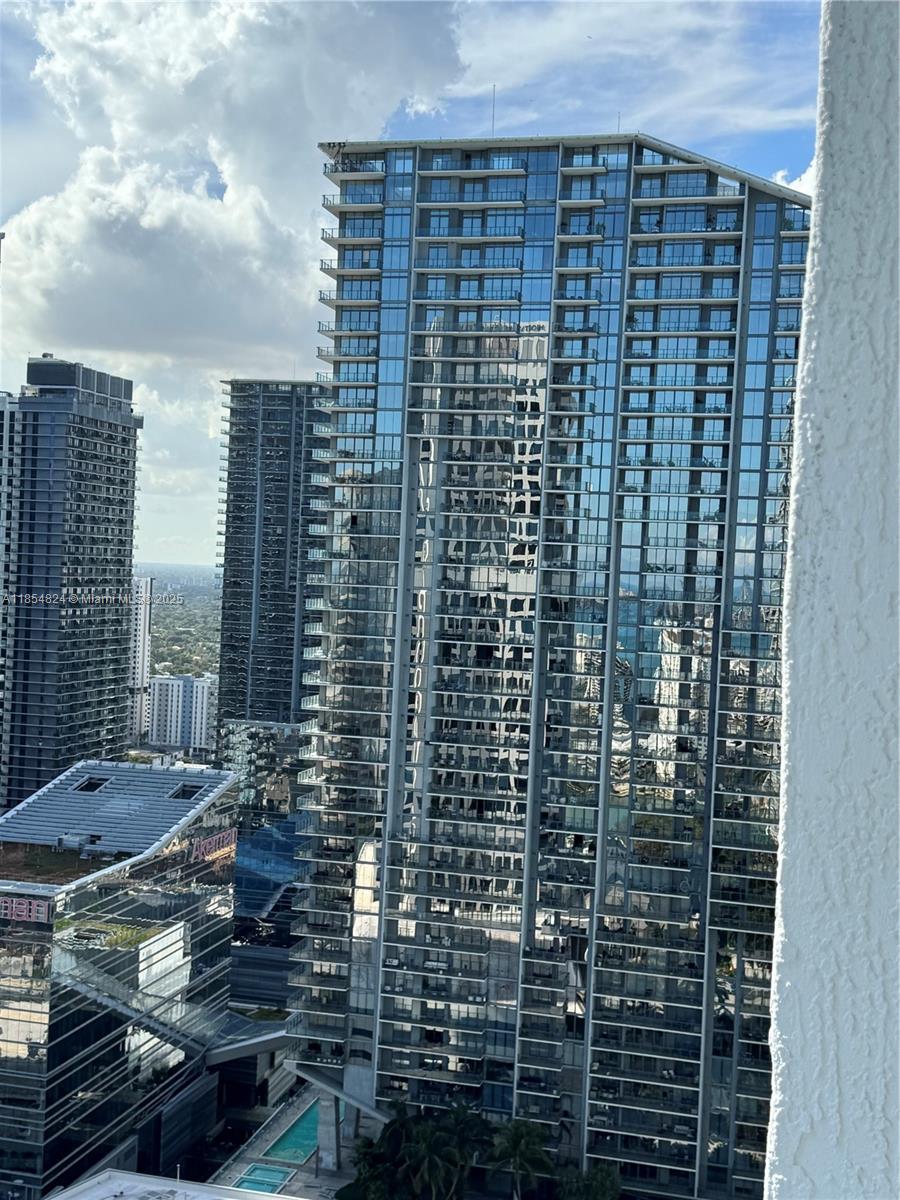 500 BRICKELL EAST CONDO - Residential