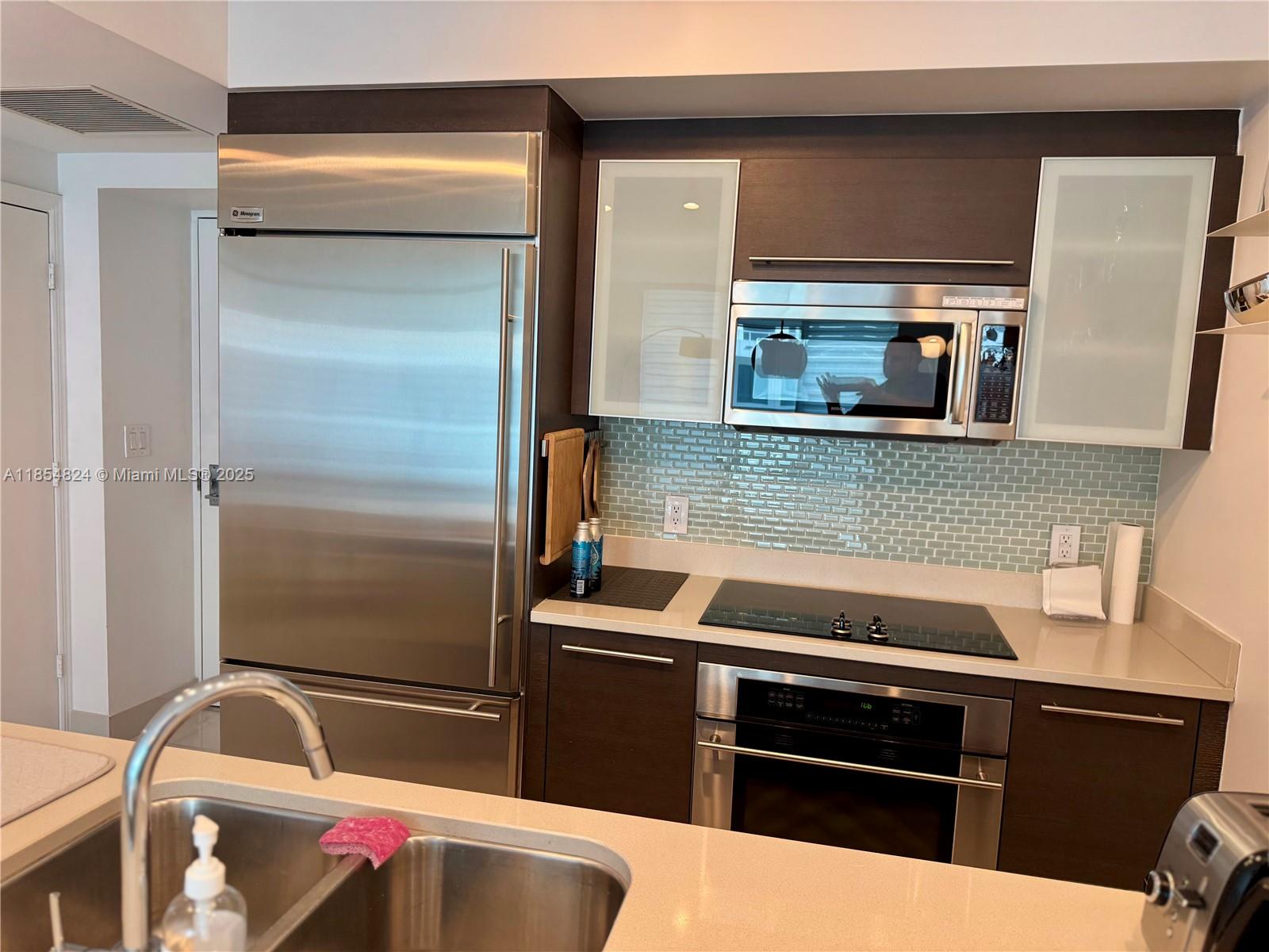 500 BRICKELL EAST CONDO - Residential