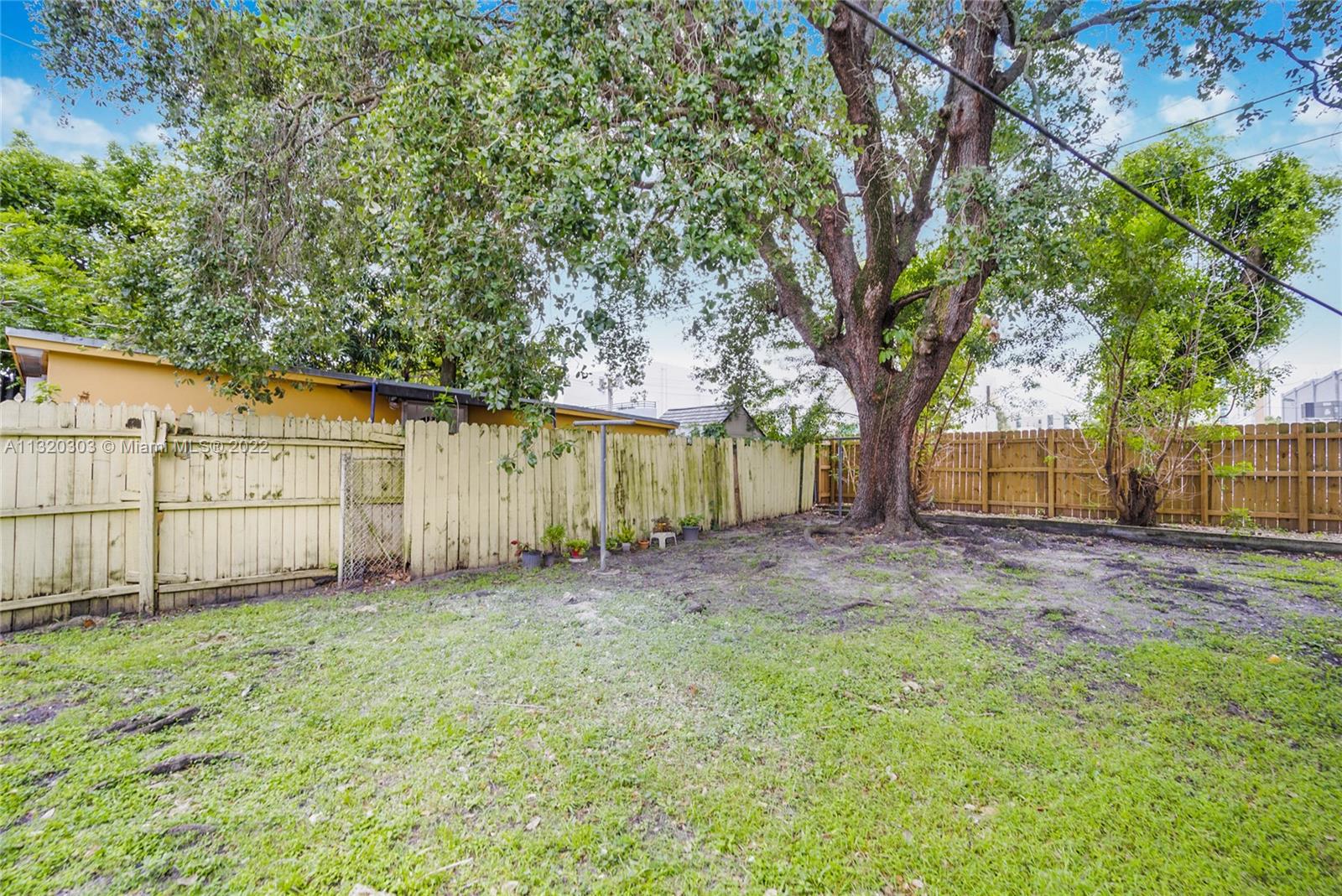 Photo 5 of 17 of 2972 SW 7th St house