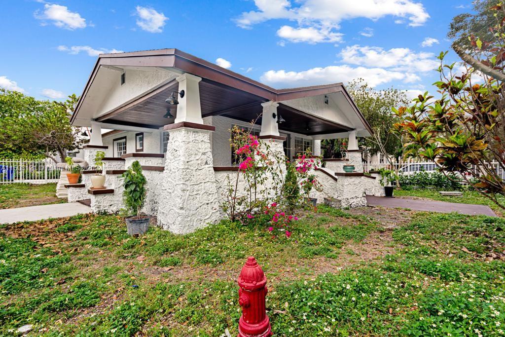 3902 Nw 3rd Ave, Miami, Broward County, Florida - 3 Bedrooms  
2 Bathrooms - 