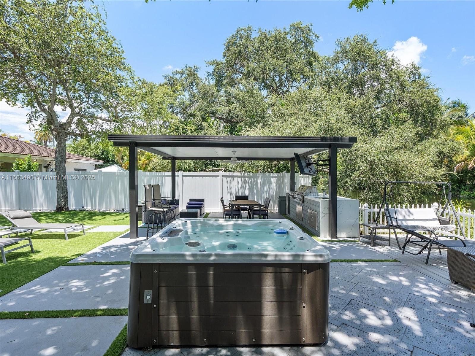 BELLEVUE BISCAYNE - Residential