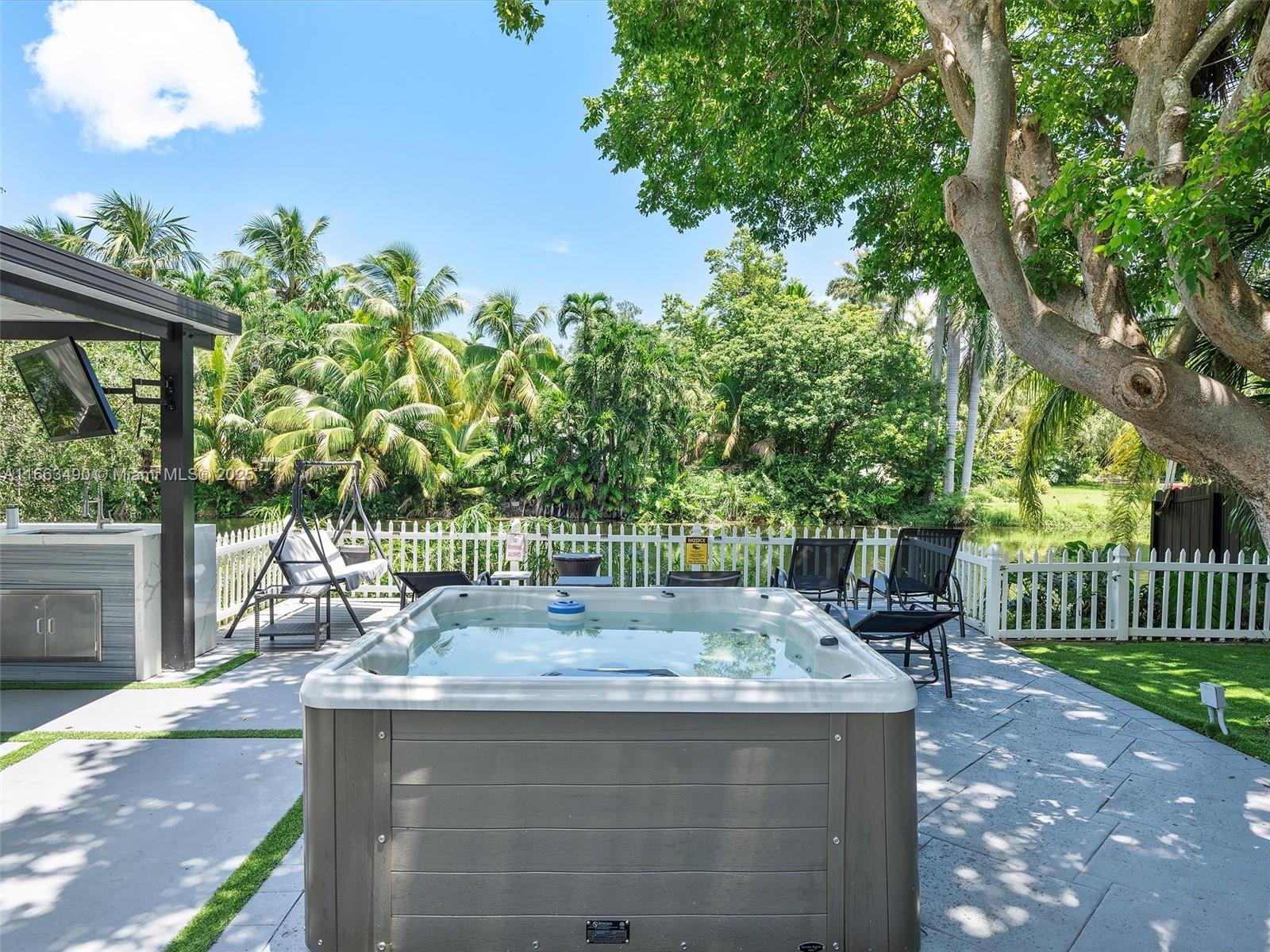 BELLEVUE BISCAYNE - Residential