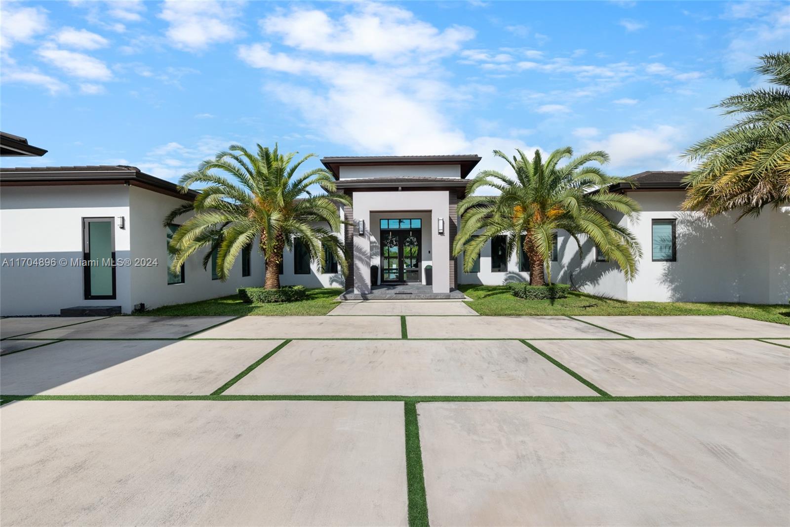 12455 SW 45 st