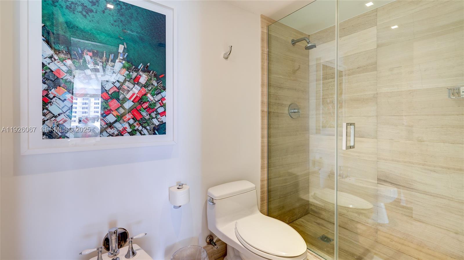 KEY BISCAYNE COMMODORE CL - Residential Lease