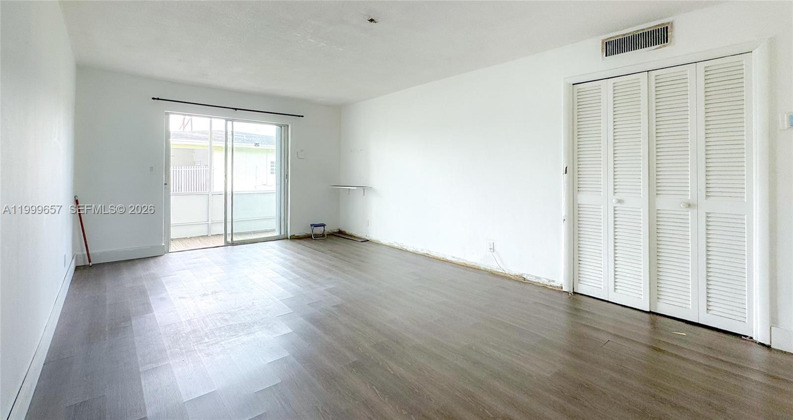 LAKE PARK GARDENS 4 INC C - Residential