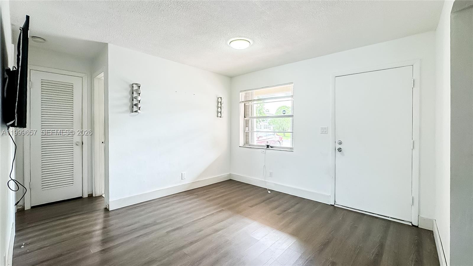 LAKE PARK GARDENS 4 INC C - Residential