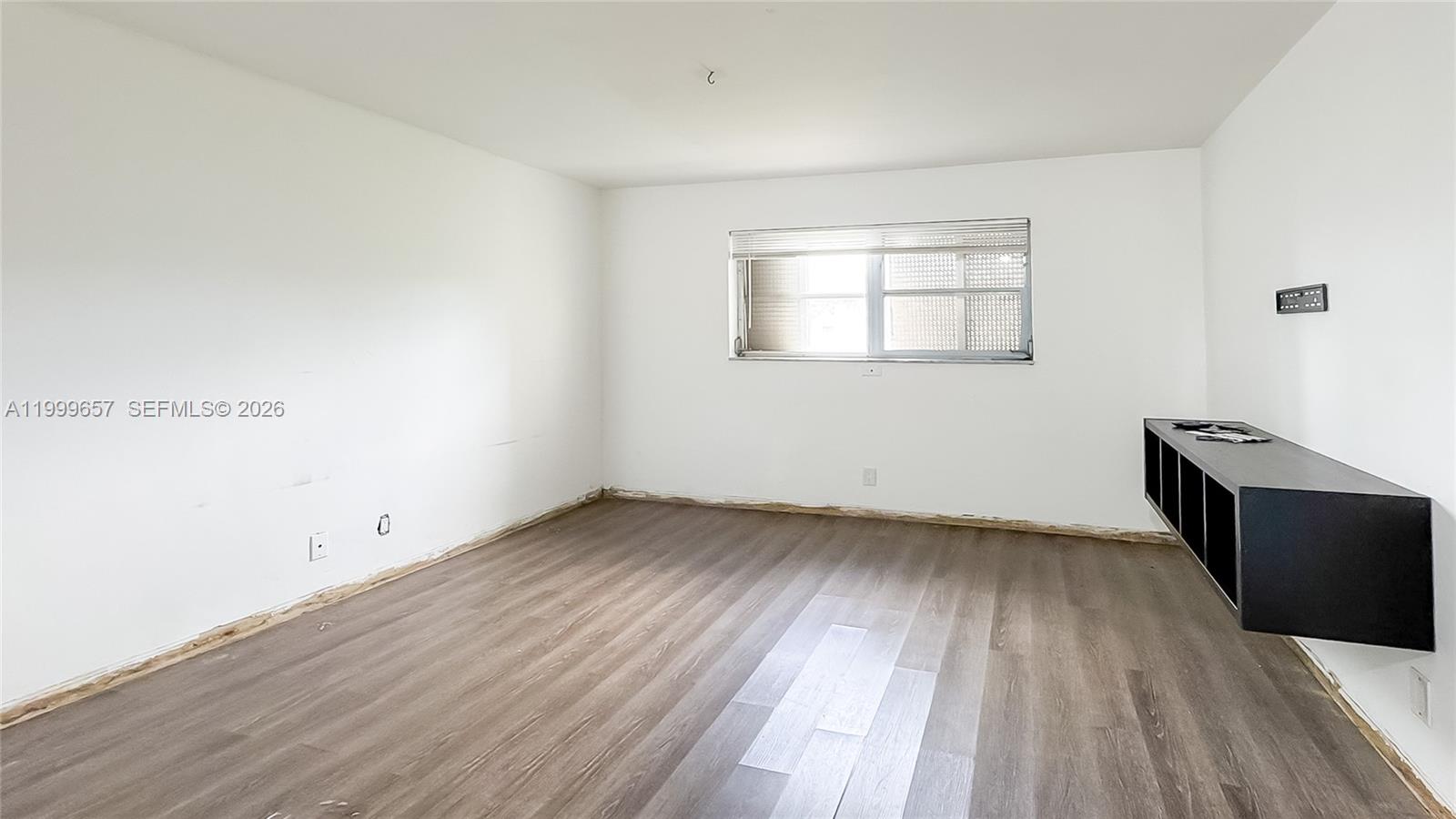 LAKE PARK GARDENS 4 INC C - Residential