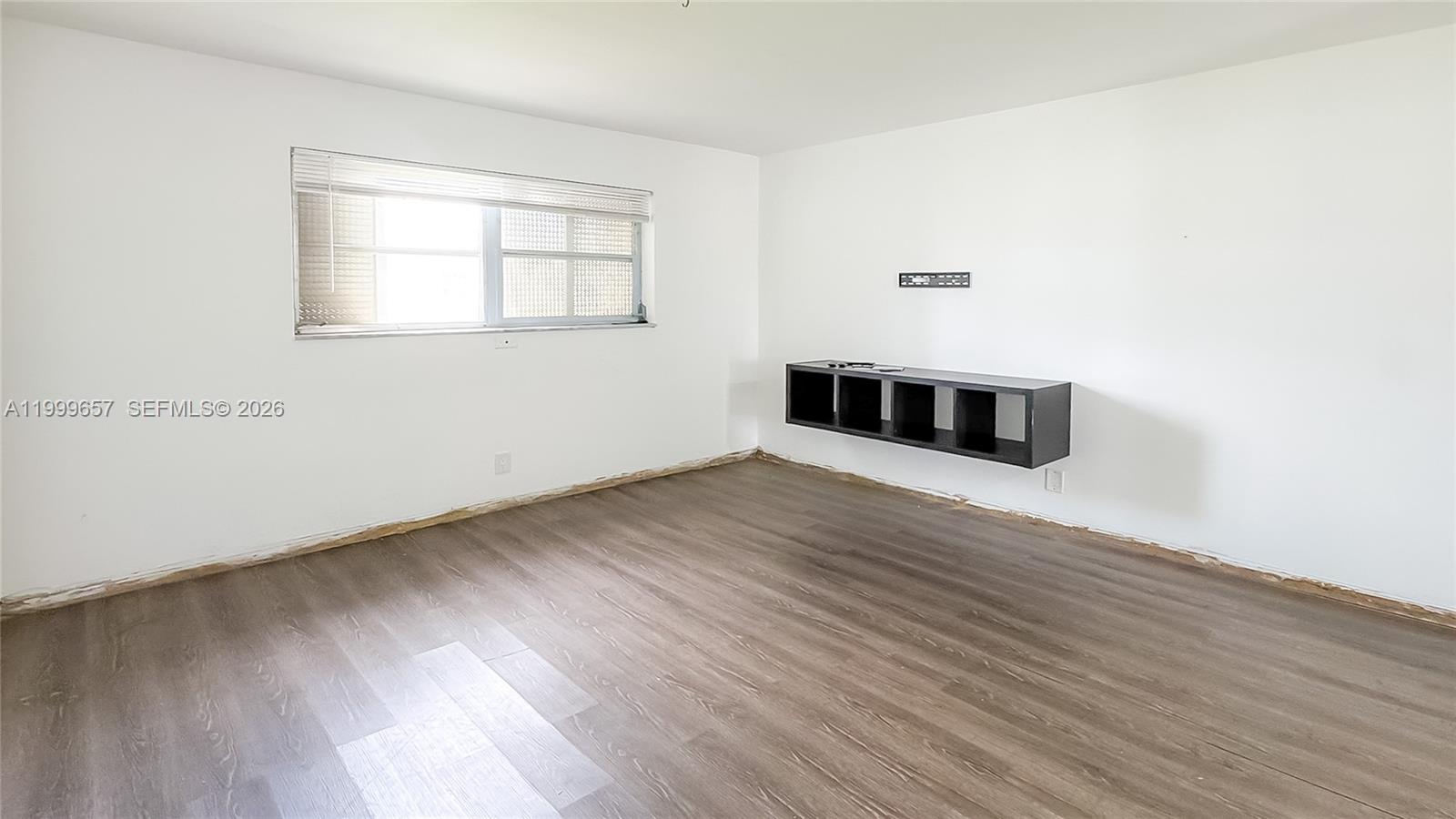 LAKE PARK GARDENS 4 INC C - Residential