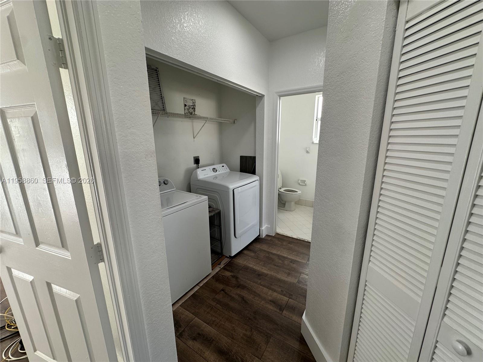 FLORIDIAN ISLES SOUTH - Residential