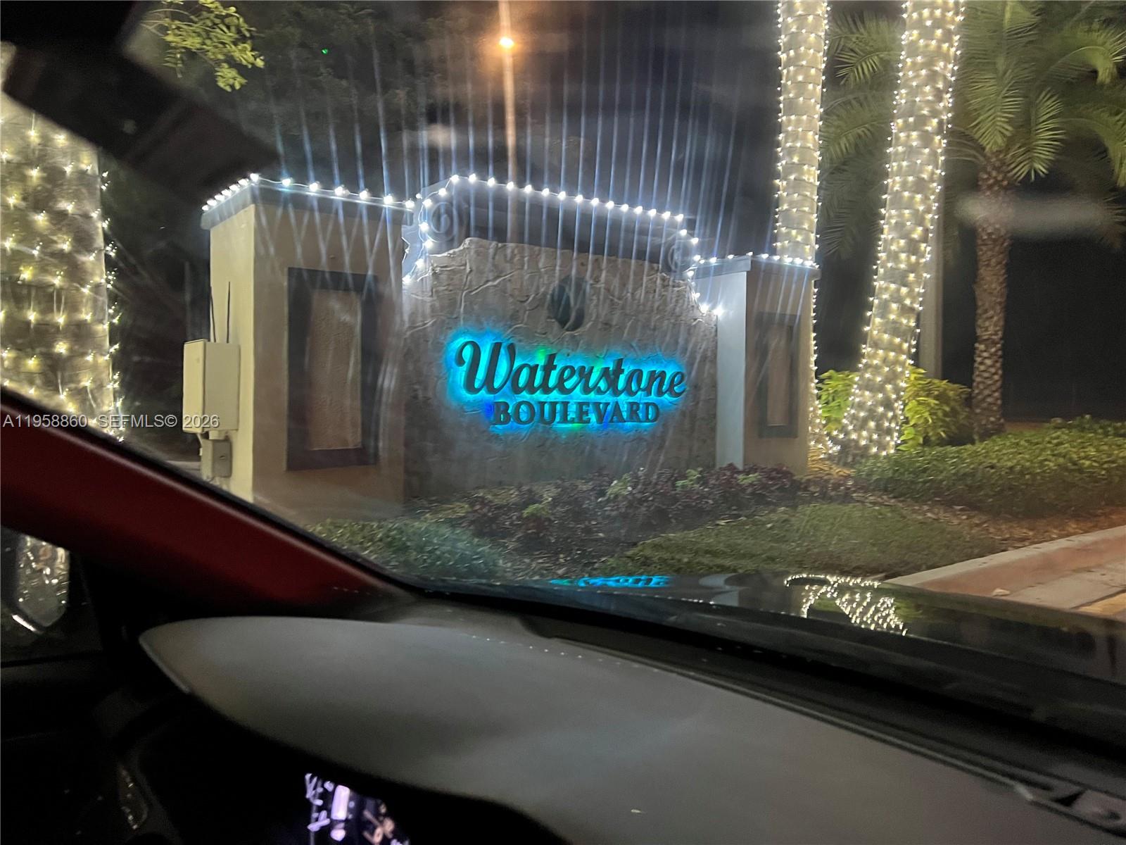 FLORIDIAN ISLES SOUTH - Residential