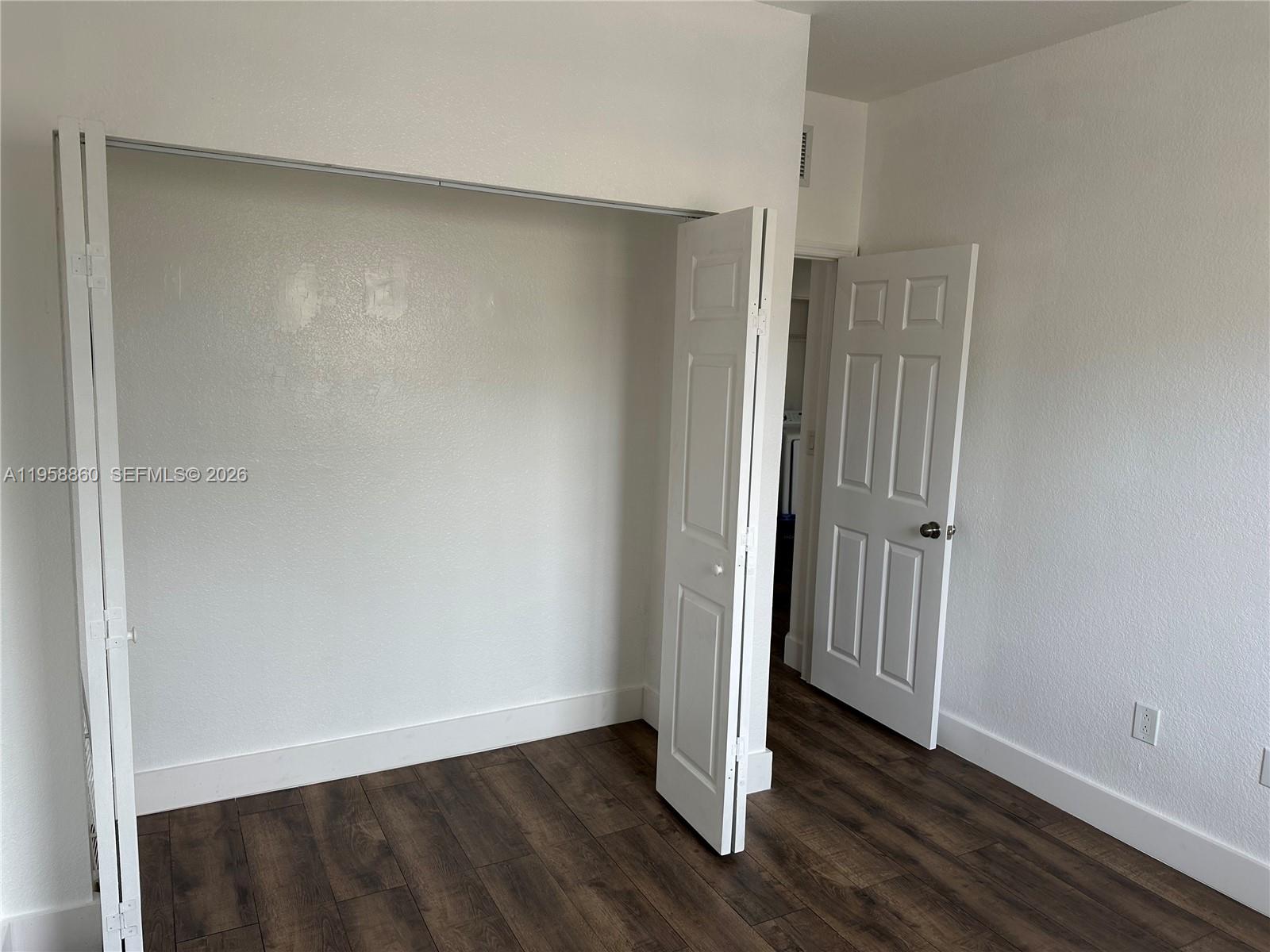 FLORIDIAN ISLES SOUTH - Residential