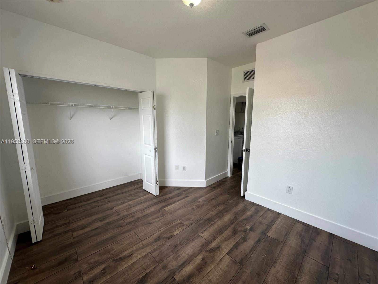 FLORIDIAN ISLES SOUTH - Residential