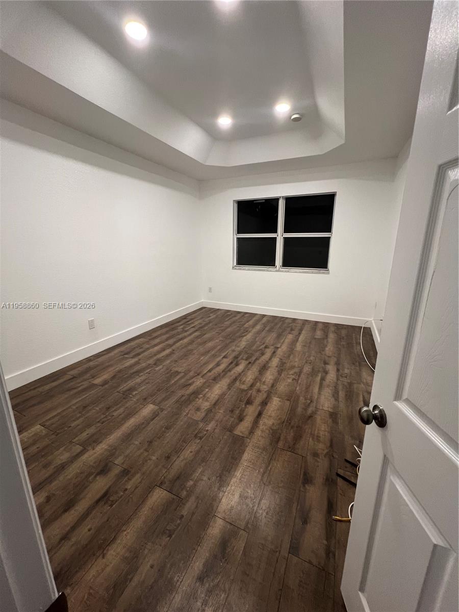 FLORIDIAN ISLES SOUTH - Residential