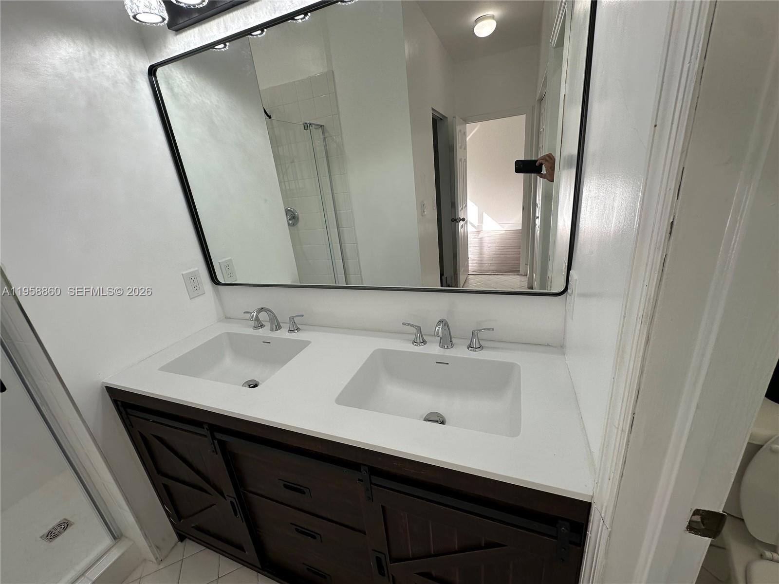 FLORIDIAN ISLES SOUTH - Residential