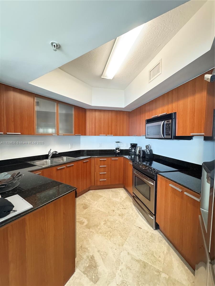 16699 Collins Ave 1801