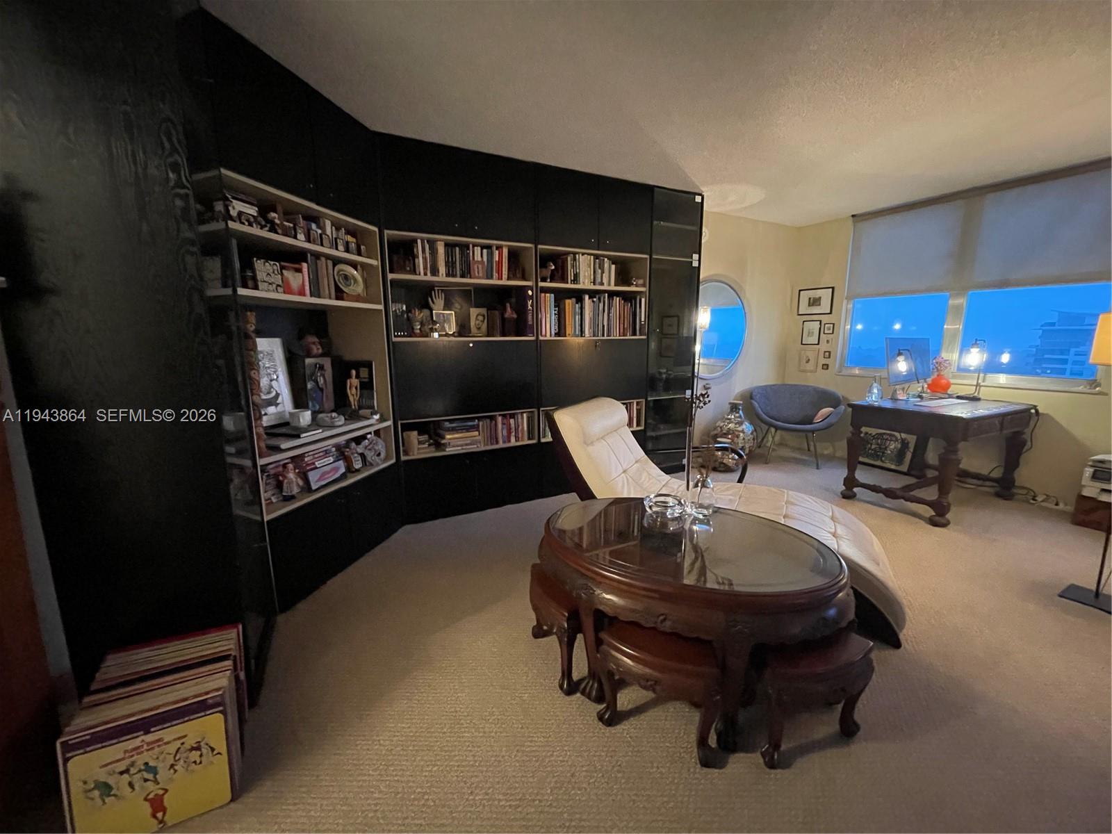 MAISON GRANDE CONDO - Residential