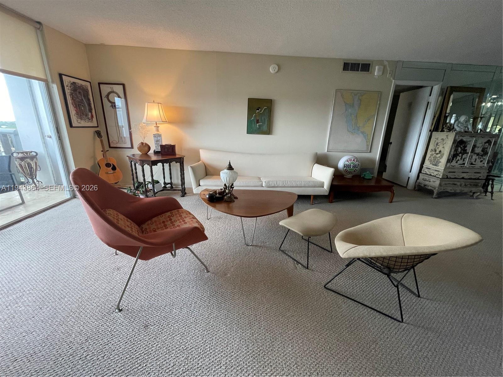 MAISON GRANDE CONDO - Residential