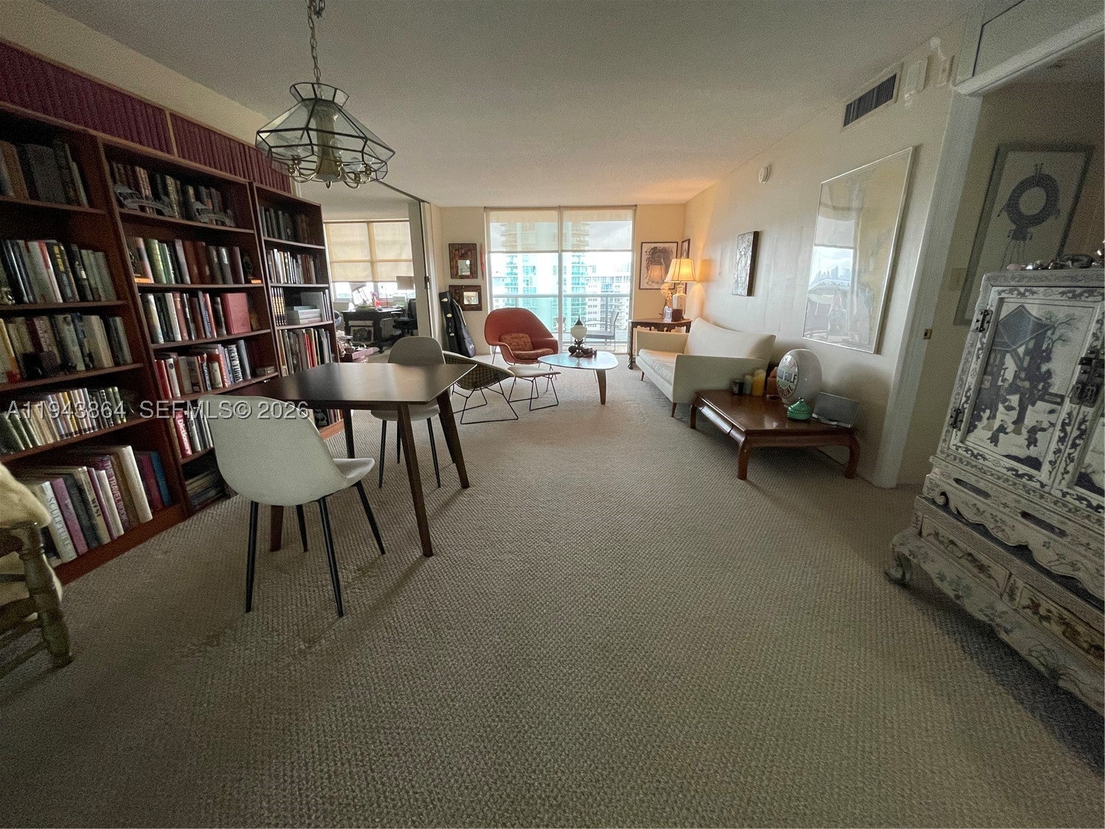 6039 Collins Ave 1232